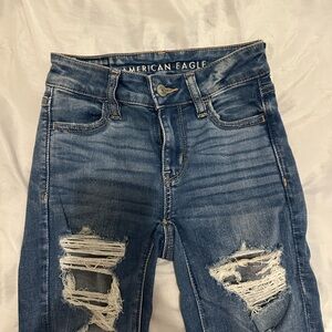 American Eagle Outfitters Women's Blue Distressed Jeans